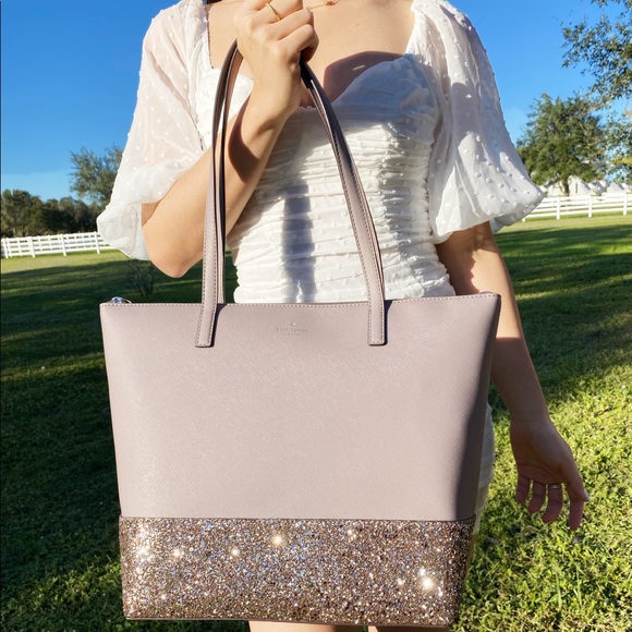 Gaby’sBags👜💕- Kate spade large tote gray glitter - Picture 2 of 8